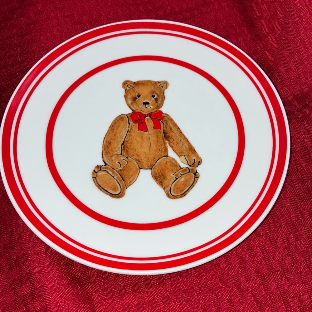 Teddy Bear  Plate Curzon Japan 8" Porcelain